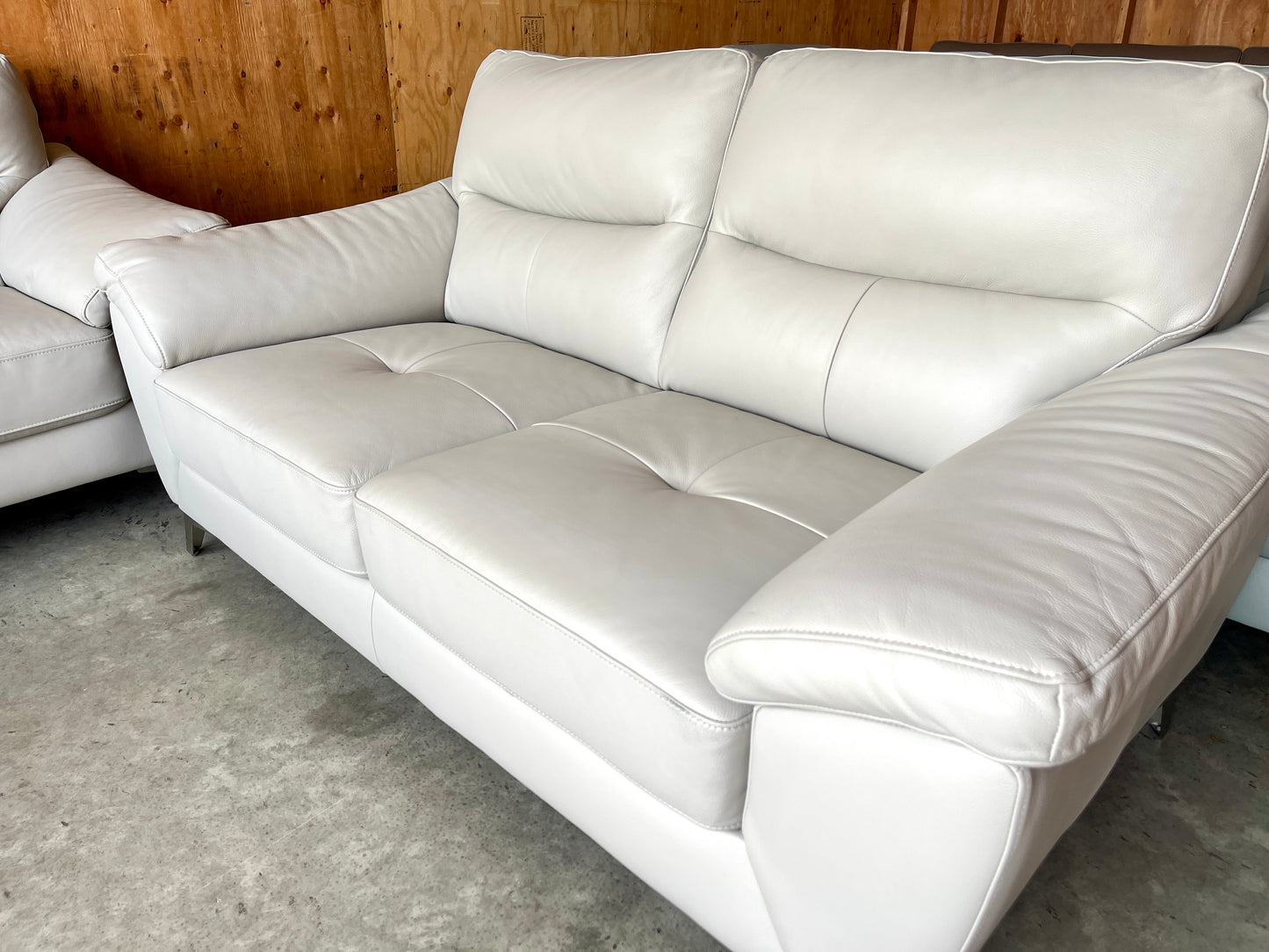 Beautiful Grey Leather Couch, Loveseat, and Chair Set