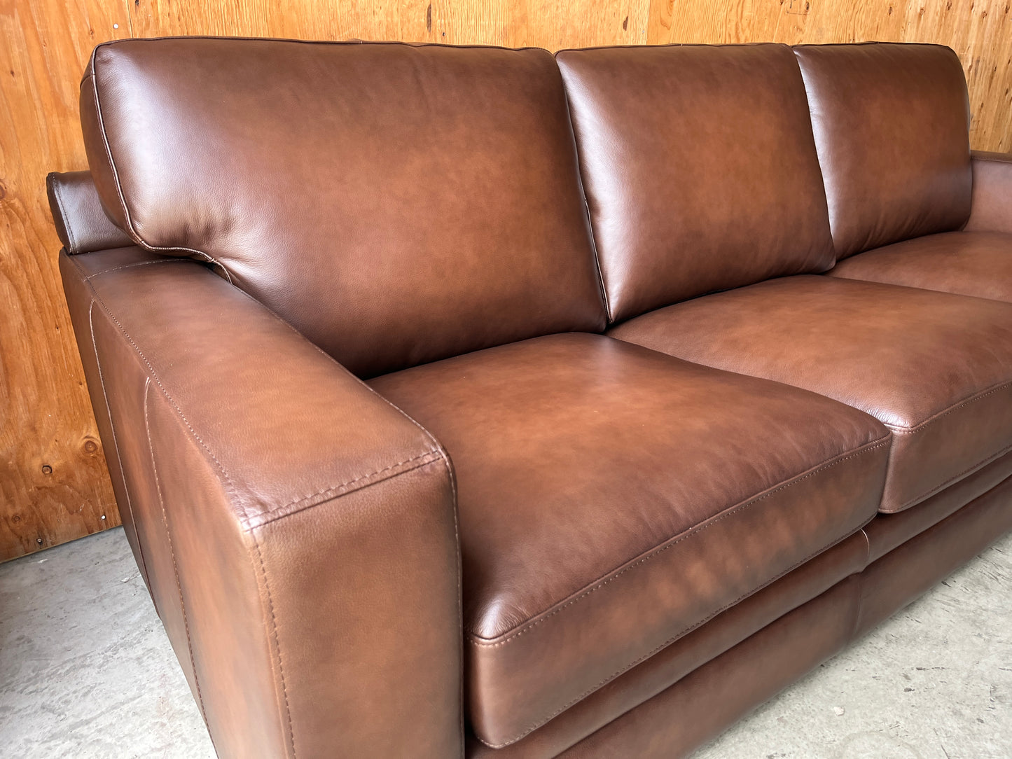 Beautiful Leather Sofa Couch