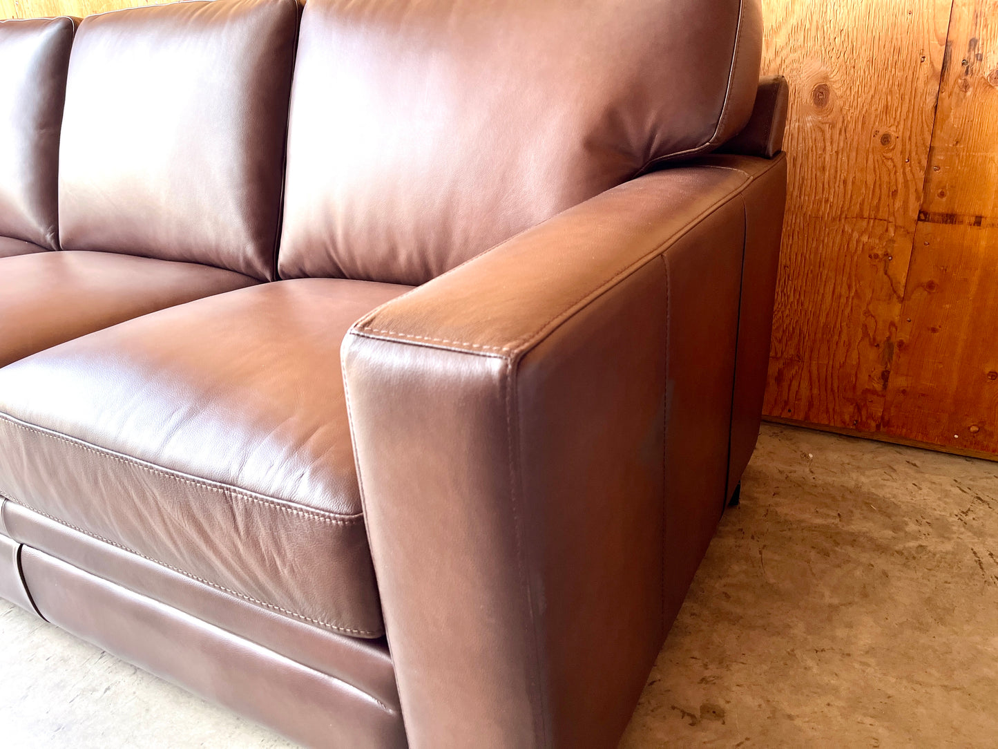 Beautiful Leather Sofa Couch